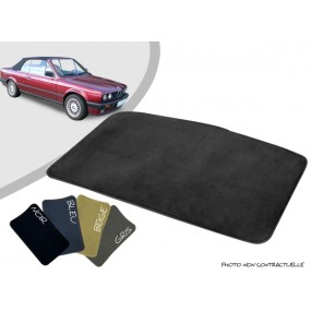 Tapis coffre sur-mesure Bmw E30 cabriolet moquette aiguilletée surjetée