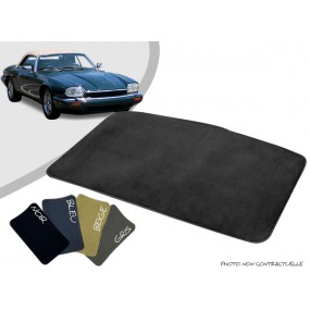 Custom-made trunk mat Jaguar XJS convertible overlocked needle punched carpet