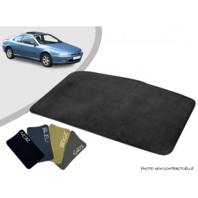 Tapis coffre sur-mesure Peugeot 406 Coupé moquette aiguilletée surjetée