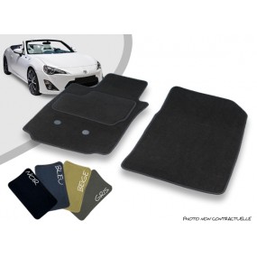 Tapis auto avant sur-mesure Toyota GT86 cabriolet moquette aiguilletée surjetée