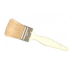 Silk brush with its 40mm natural wood handle